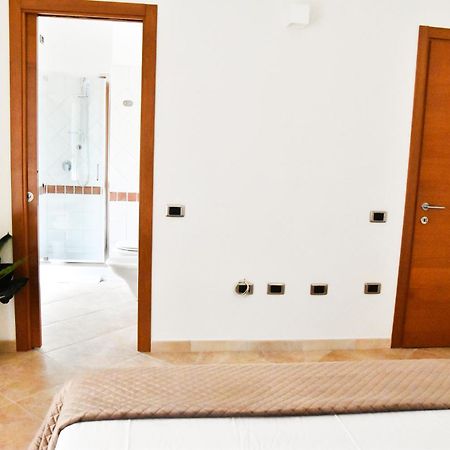Sunshine Apartment - Appartamento Vicino Al Mare, Cagliari, Sardinia المظهر الخارجي الصورة